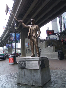 Roger Neilson Statue - Rally Towels